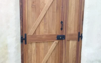 Porte d&rsquo;entrée en chêne